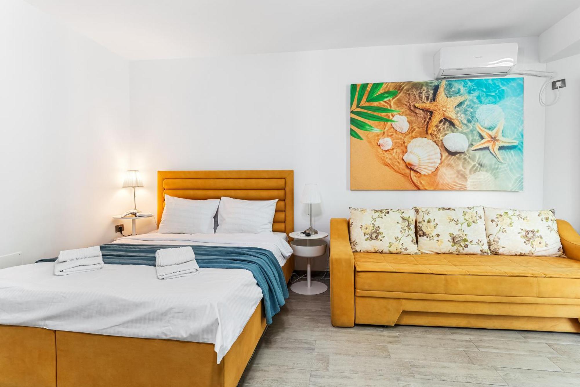Eka Studio - Pool & Spa Beach Resort Năvodari Extérieur photo