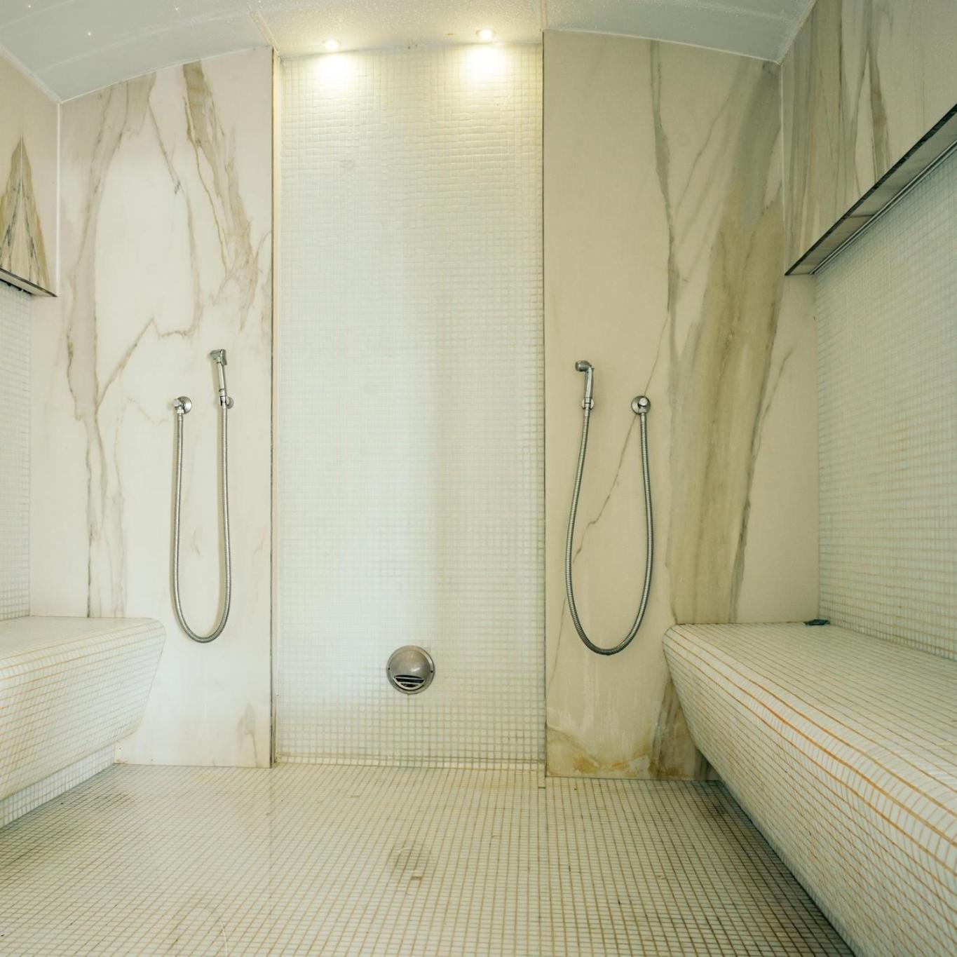 Eka Studio - Pool & Spa Beach Resort Năvodari Extérieur photo
