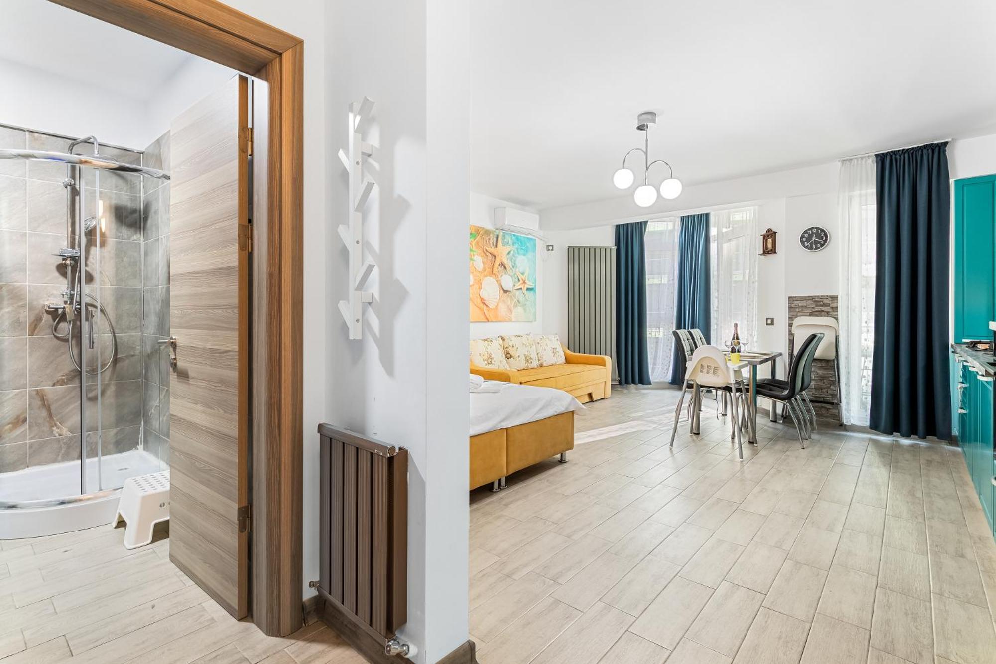 Eka Studio - Pool & Spa Beach Resort Năvodari Extérieur photo
