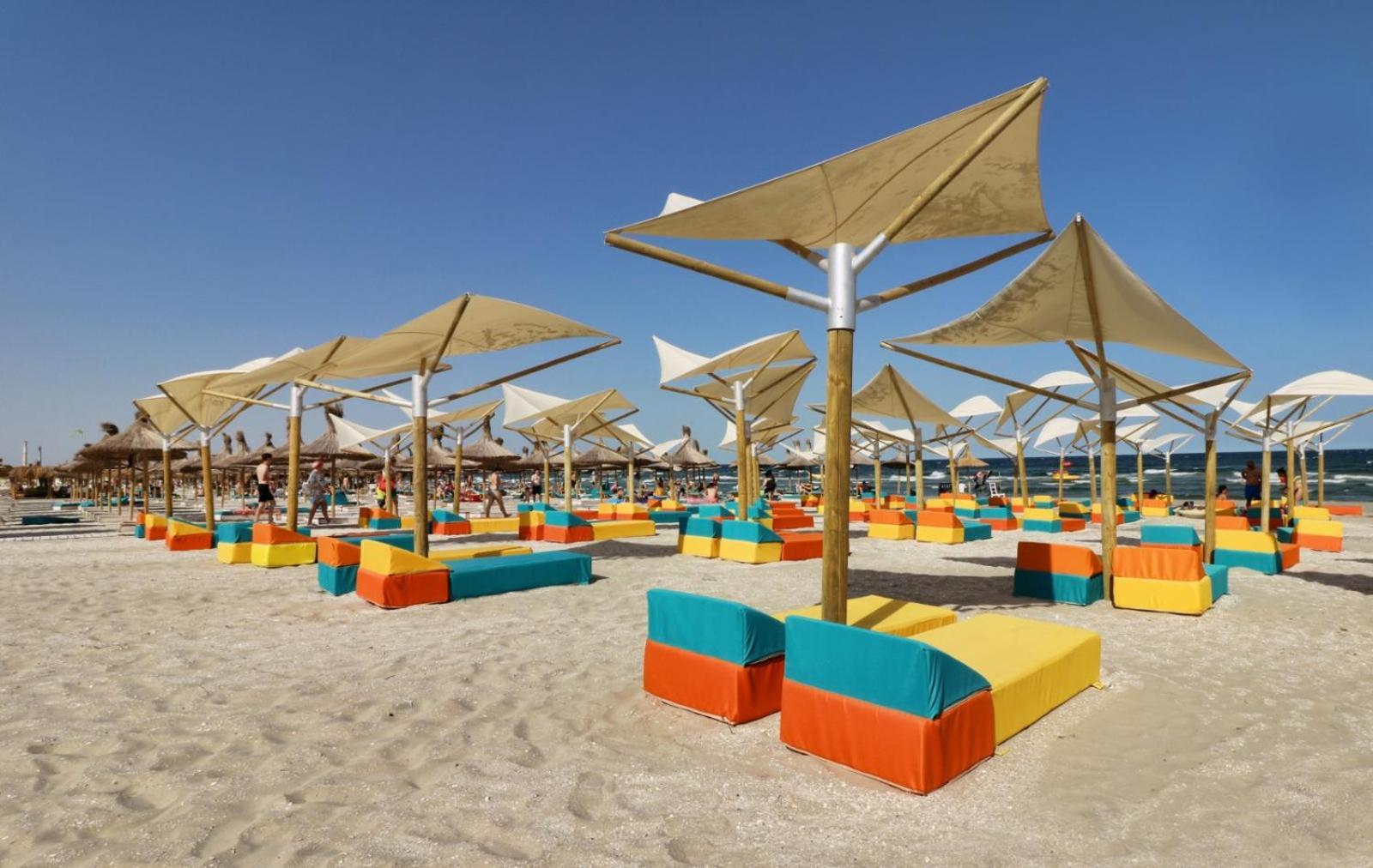 Eka Studio - Pool & Spa Beach Resort Năvodari Extérieur photo