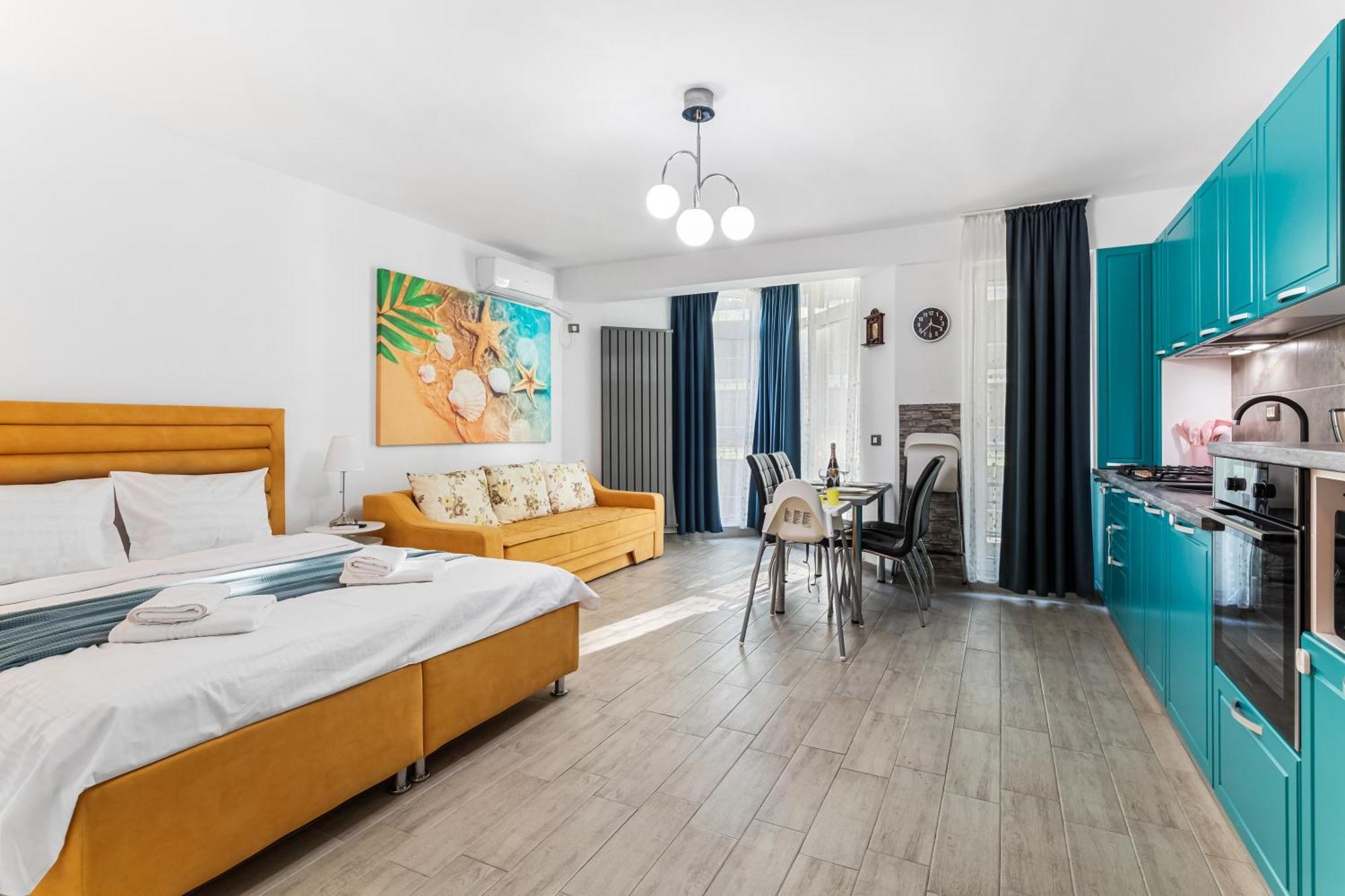 Eka Studio - Pool & Spa Beach Resort Năvodari Extérieur photo